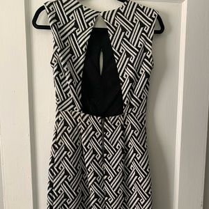 Dress with keyhole opening